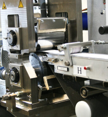 Cms Srl - Ps - ST - Evolution 2.0 macchina produzione e confezionamento prodotti igenico sanitari femminili